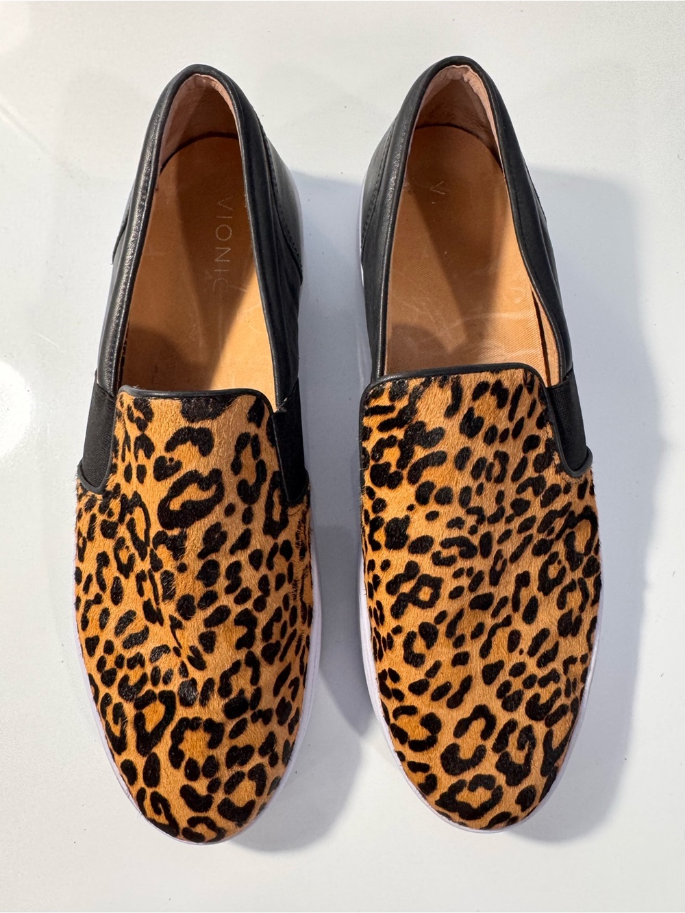 Vionic Demetra Leopard Calf Hair Leather Slip-On Sneakers Women’s Size 11 EU 43